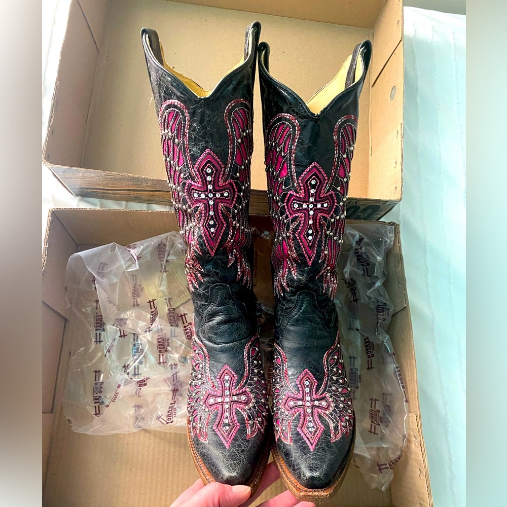 Corral Vintage Cowboy Boots